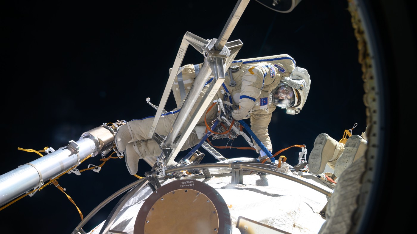 Russian Spacewalk 63