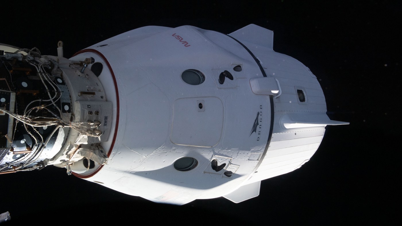 Axiom Mission 4 Hatch Close