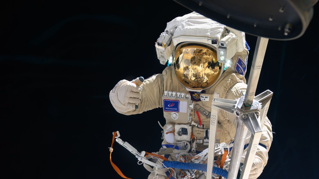 Roscosmos Spacewalk 66